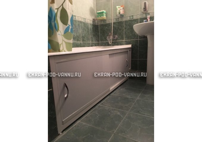 Экран  EUROPLEX Роликс белый с вставкой – купить по цене 10400 руб. в интернет-магазине в городе Ростов-на-Дону картинка 2